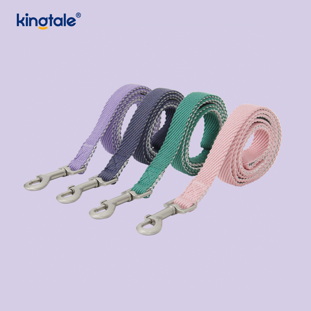 Personalisiertes OEM/ODM-Druckmuster-Hundegeschirr-Halsband-Leine-Set
