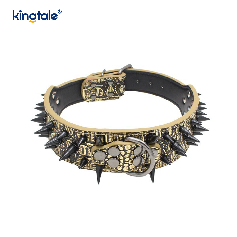 Scharfes Hundehalsband mit Spikes und Nieten. Stilvolle Hundehalsbänder aus Leder