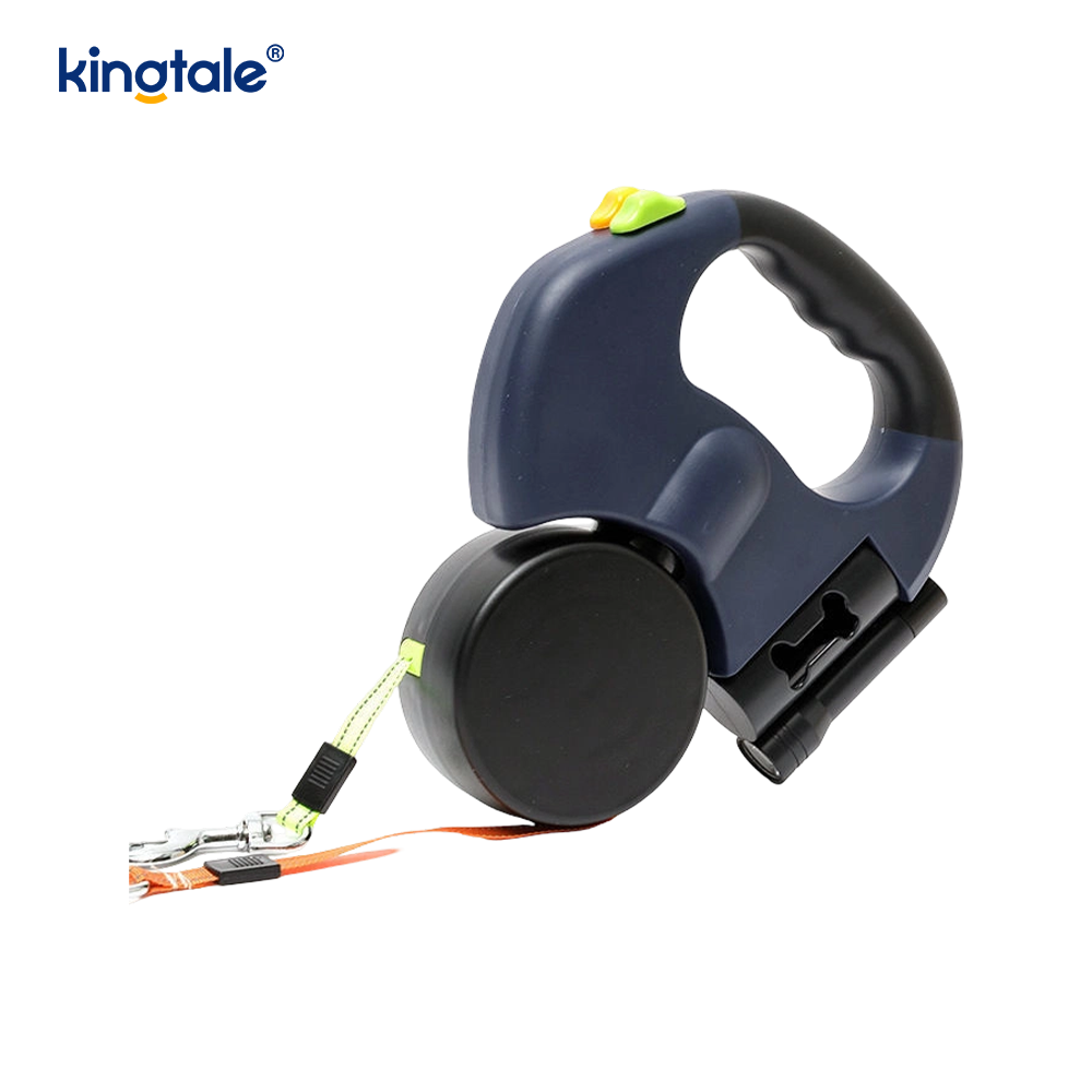 Um 360 Grad einziehbare Doppel-Hundeleine mit LED-Licht